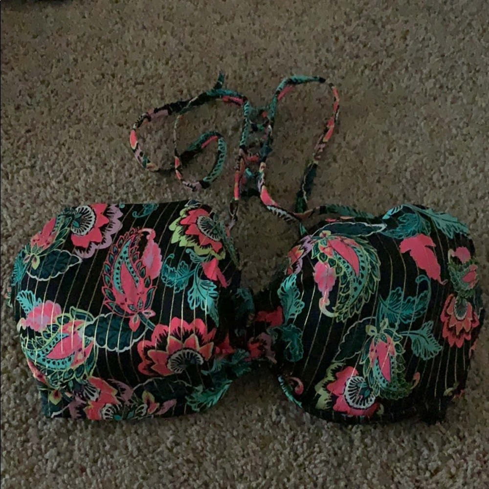 NWOT bikini top